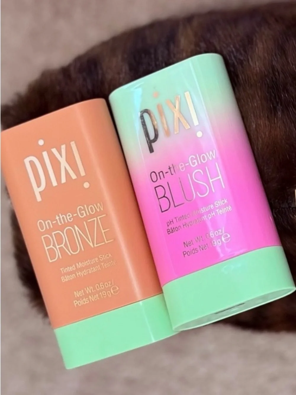 Pixi On-the-Glow Blush & Bronze Sticks - Pink and Peach New.